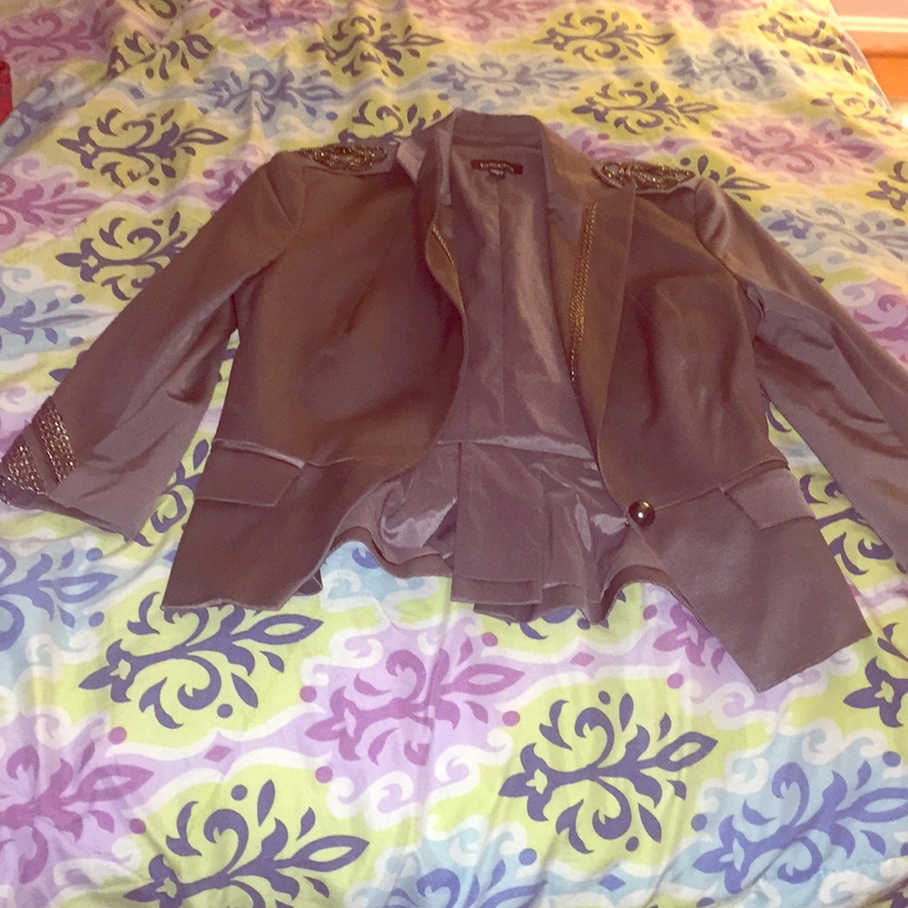 Bebe blazer with embroidery on the arms